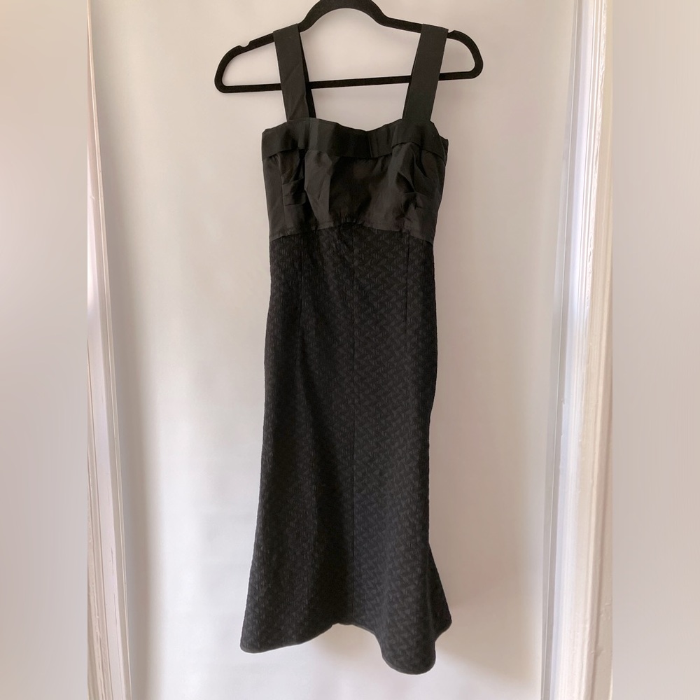 SOLD NINA RICCI black cocktail dress wide straps sleeveless size 34 xs 0
